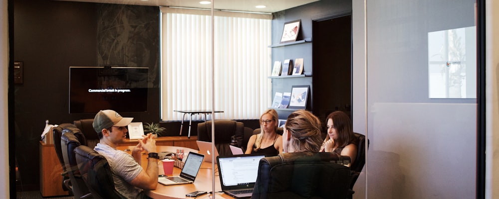 悟空体育玩家部落在线社区用户活跃互动讨论界面